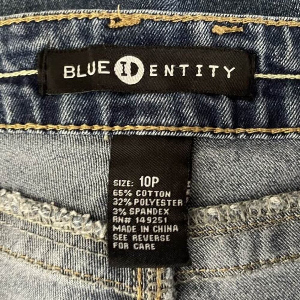 Blue Identity Bermuda Cuffed Jean Shorts Size 10P Embroidered Stretch Denim - Picture 7 of 10